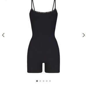 SKIMS SOFT LOUNGE LACE SCOOP ONESIE